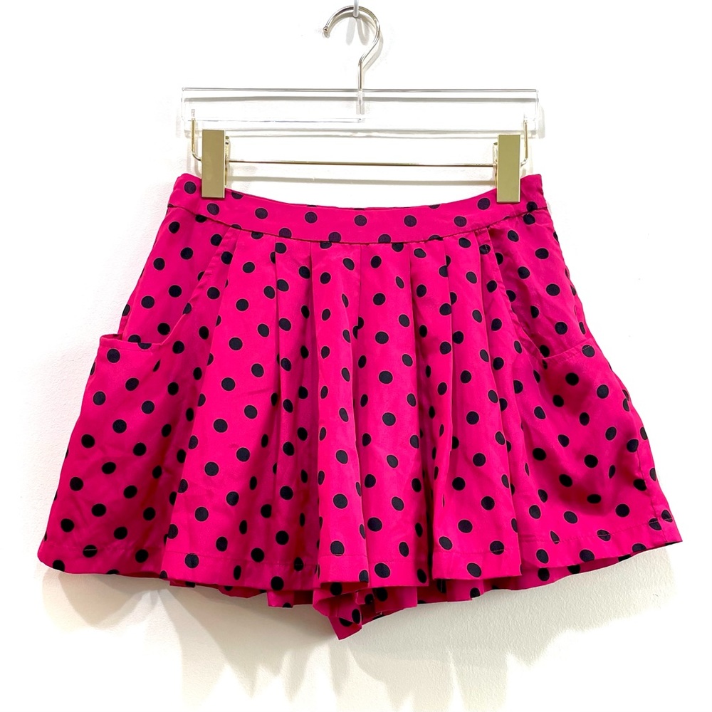 Forever 21 Hot Pink & Black Polka Dot High-Waisted Pleated Flared Pocket Shorts - Picture 5 of 11